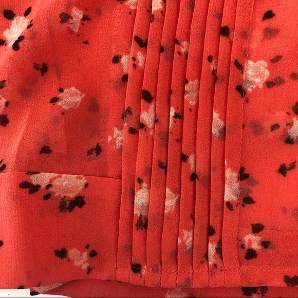 Cabi S'18 Pintuck Blouse #5350 Shortsleeved blouse - Picture 9 of 14